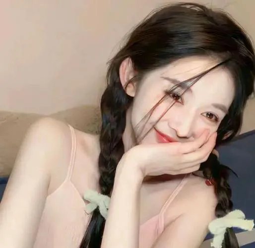 双层公寓：都会男女配图